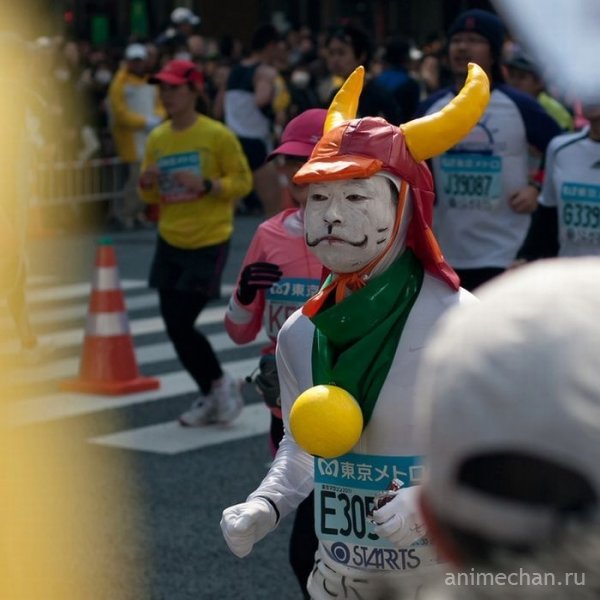 Лучшие костюмы на Токийском марафоне