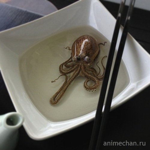 Удивительные рисунки японского художника на посуде