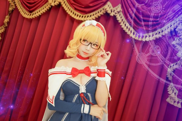 Alice Margatroid Cosplay by Ely