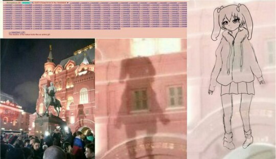Тень от статуи Жукова в Москве на Манежке выглядит как аниме-девочка.
