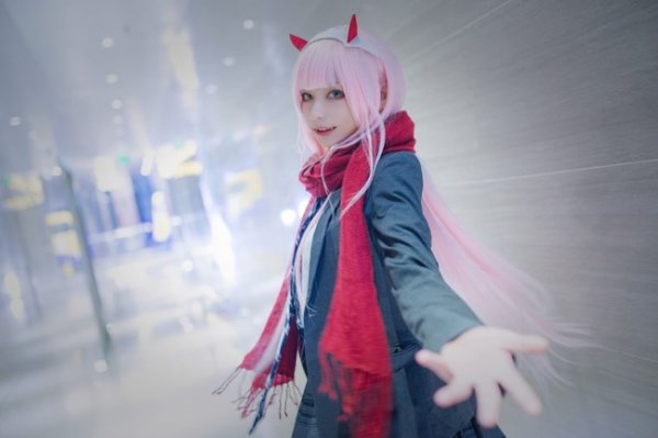 Zero Two Cosplay by Momo