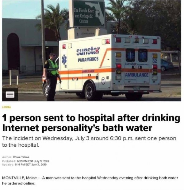 После того как чувак выпил воду из ванной своей вайфу его увезли в больницу