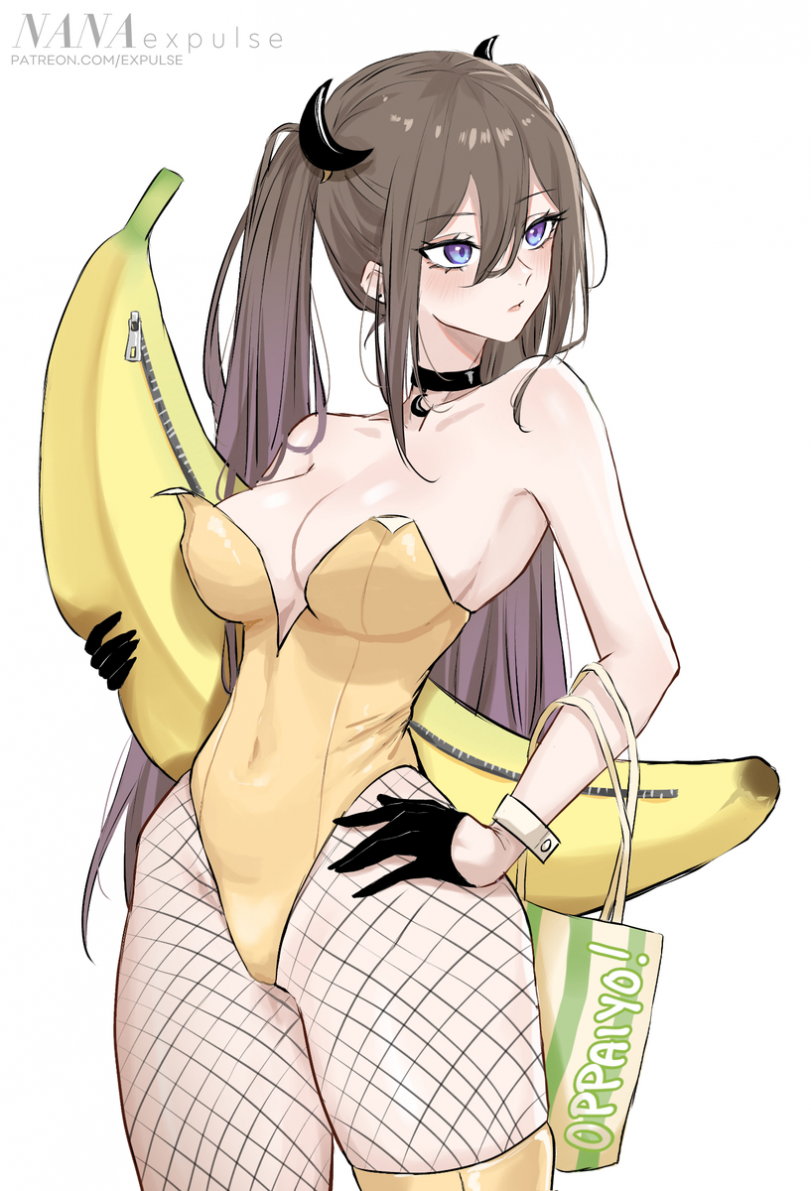 Девушка и банан