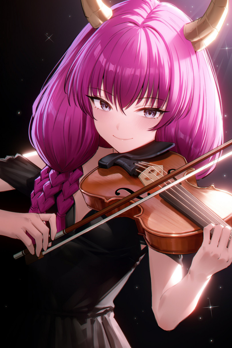 Аура играет на скрипке