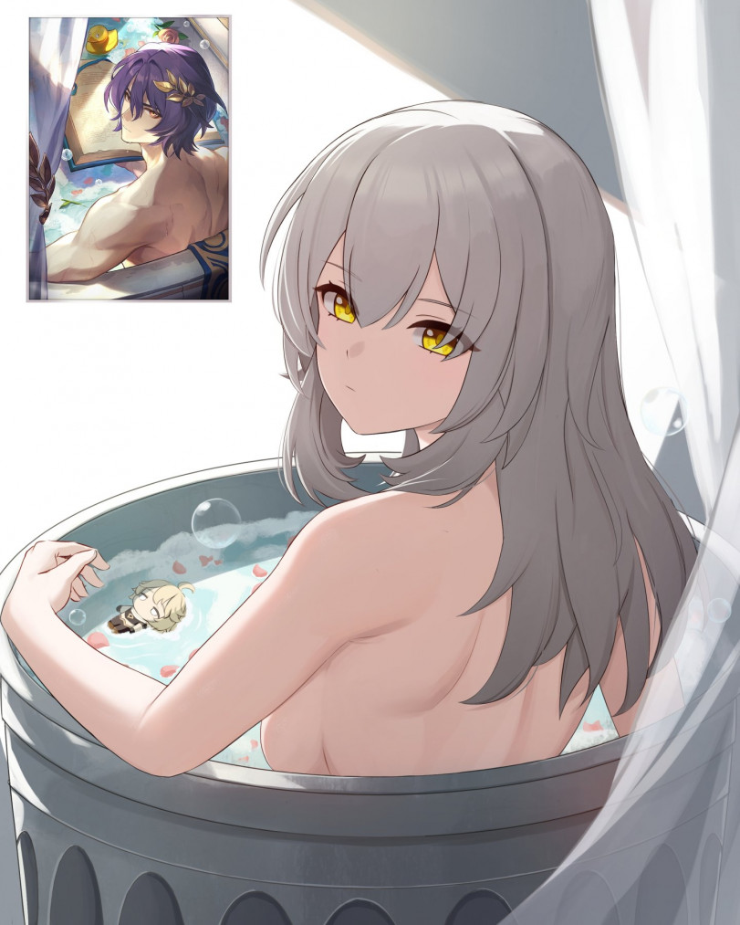 Стелле принимает ванну