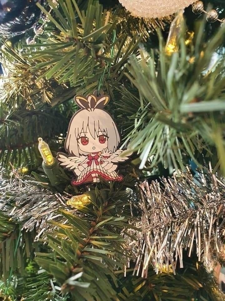 У каждого анимешника должна быть такая ёлка